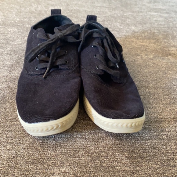 Rocket Dog men’s black corduroy sneakers; size 11 - Picture 3 of 9